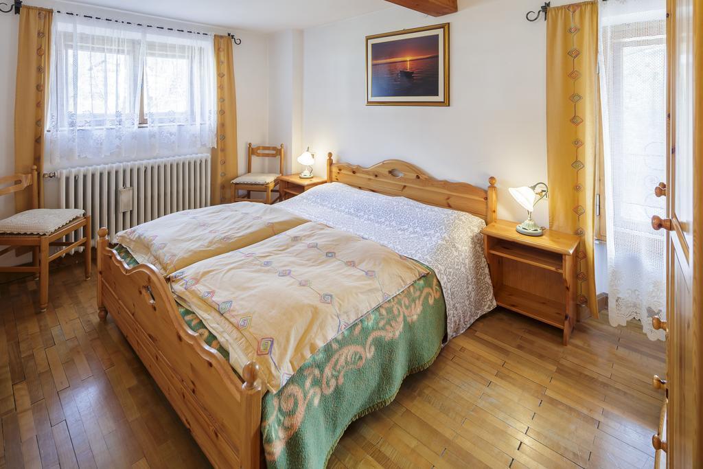 Villa Casanova - Stayincortina Cortina dʼAmpezzo Szoba fotó